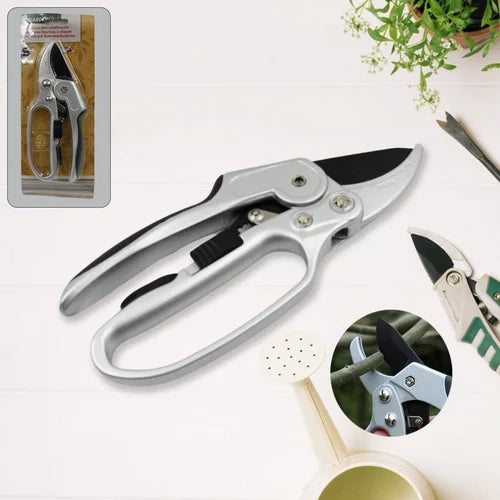 Pruning Shears with Lock